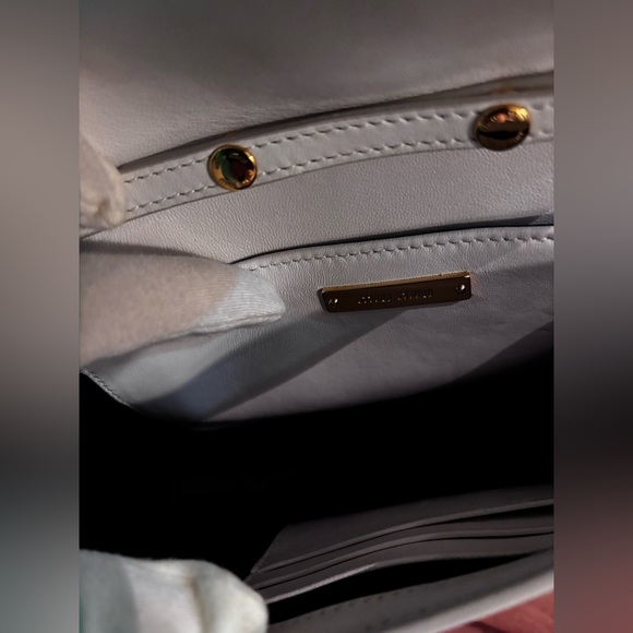 Matelasse Delice Miu Logo Bag White - Picture 8 of 11